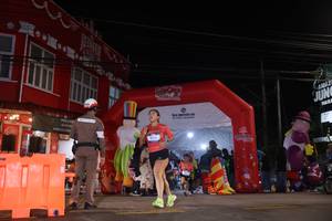 BIB: 3350
                            <button type="button" onclick="openModal(26224507)" class="btn btn-primary btn-sm float-right btn-popup" data-toggle="modal" data-target=".modal-high-quality">
                        <i class="fas fa-shopping-cart"></i> Add to Cart
                    </button>
                                            <button type="button" onclick="isThisMe(26224507, true)" class="btn btn-success btn-sm float-right btn-popup btn-isme hidden" data-toggle="tooltip" data-placement="bottom" title="นี่คือรูปของคุณใช่ไหม คลิกที่นี่เพื่อเอาเข้าอัลบั้ม">
                        <i class="fas fa-plus"></i> Add to album
                    </button>
                    <button type="button" onclick="isThisMe(26224507, false)" class="btn btn-warning btn-sm float-right btn-popup btn-isnotme hidden">
                        <i class="fas fa-ban"></i> Remove from album
                    </button>